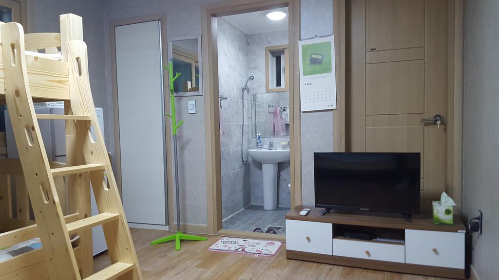 The 1St Andong Hostel Zewnętrze zdjęcie